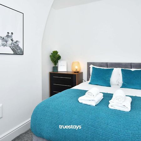 Gilman House By Truestays - 4 Bedroom House In Stoke-On-Trent Etruria Exteriör bild