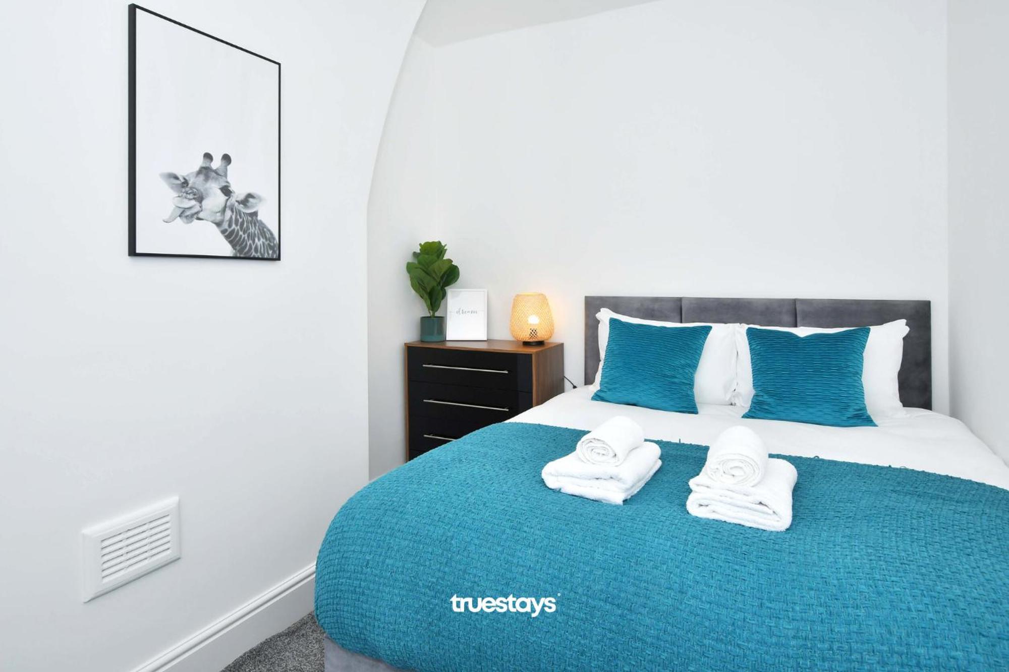Gilman House By Truestays - 4 Bedroom House In Stoke-On-Trent Etruria Exteriör bild