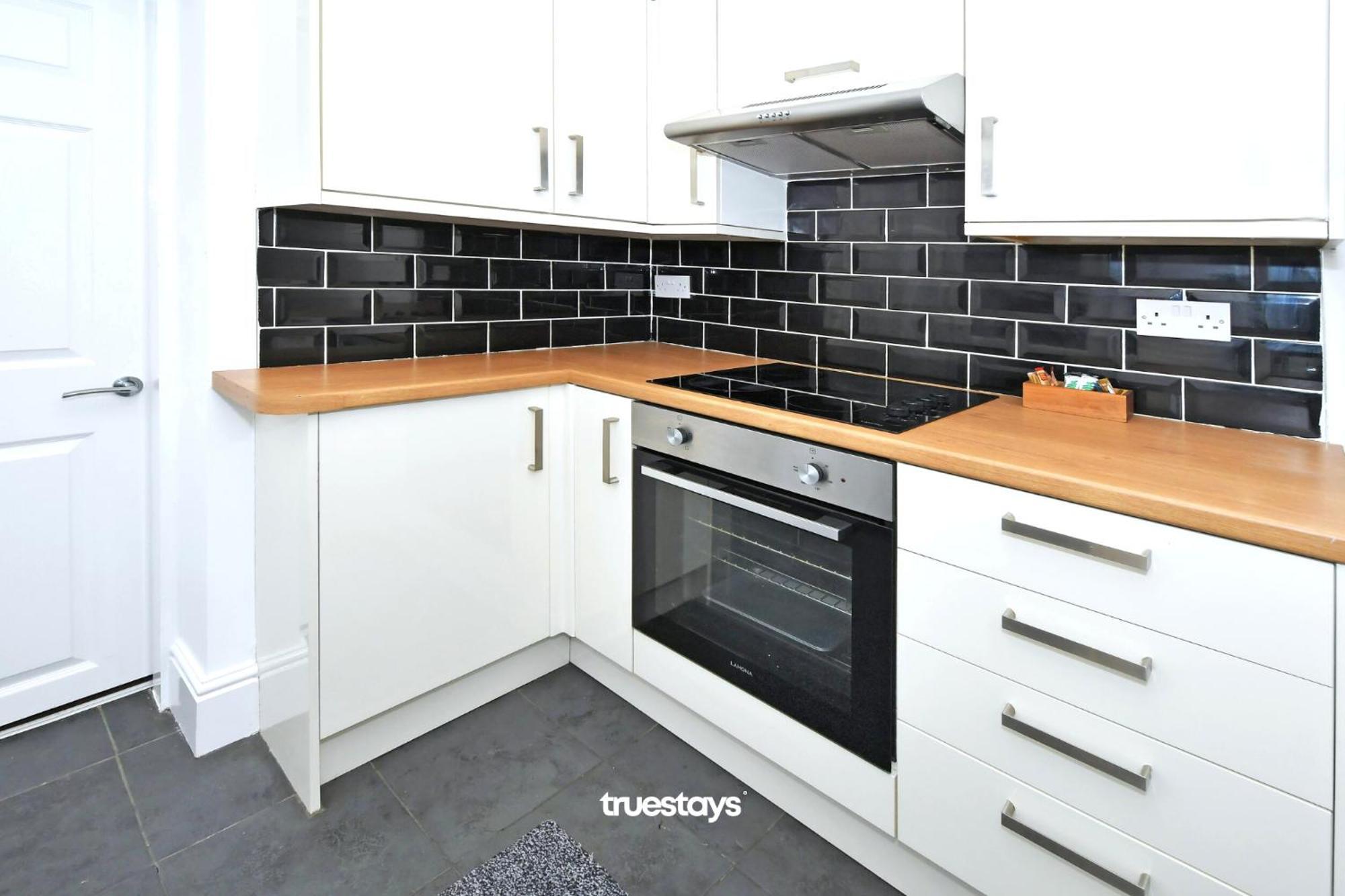 Gilman House By Truestays - 4 Bedroom House In Stoke-On-Trent Etruria Exteriör bild