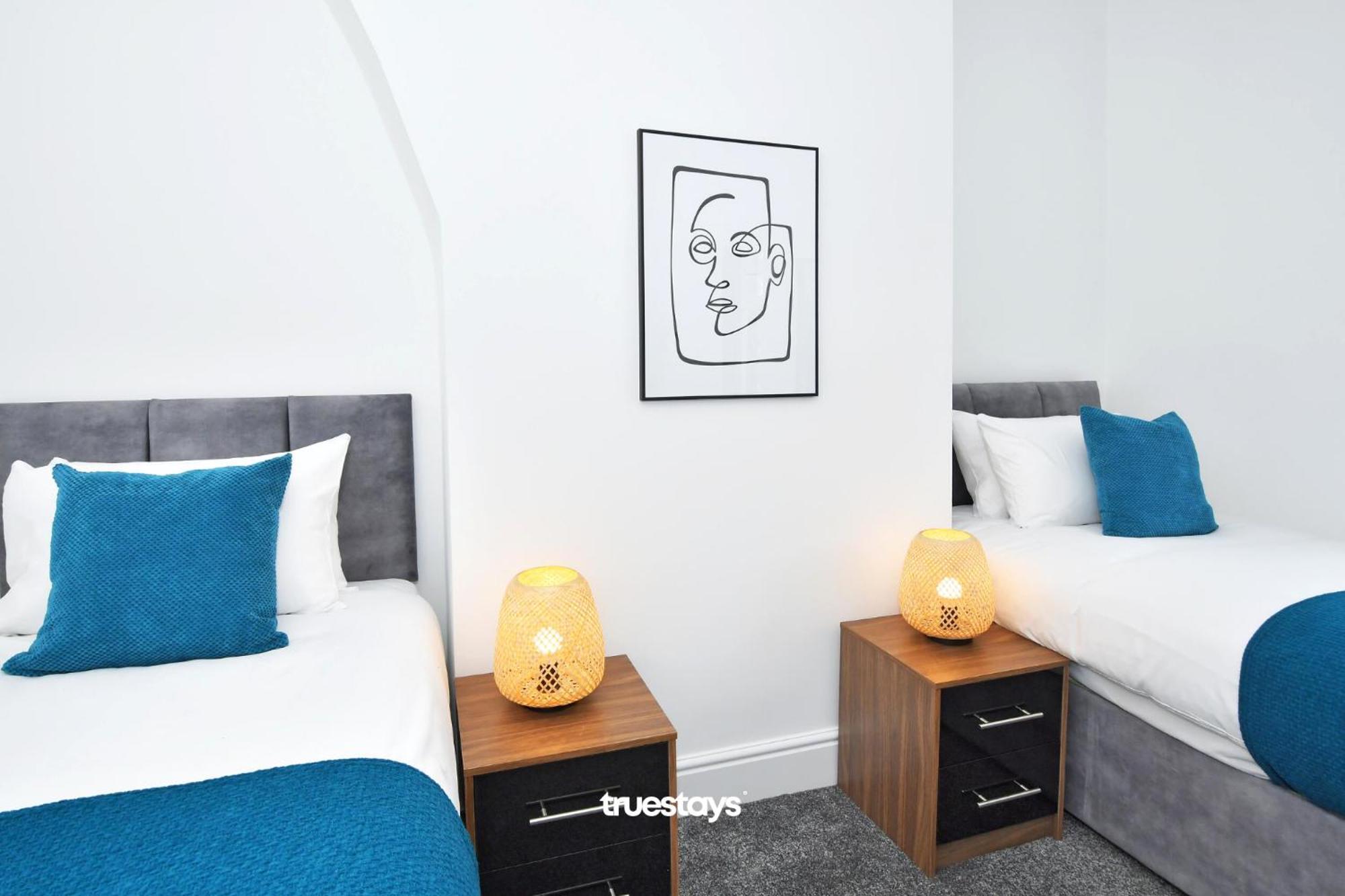 Gilman House By Truestays - 4 Bedroom House In Stoke-On-Trent Etruria Exteriör bild