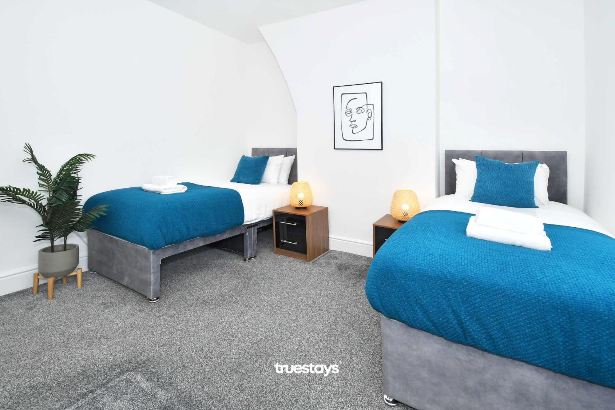 Gilman House By Truestays - 4 Bedroom House In Stoke-On-Trent Etruria Exteriör bild